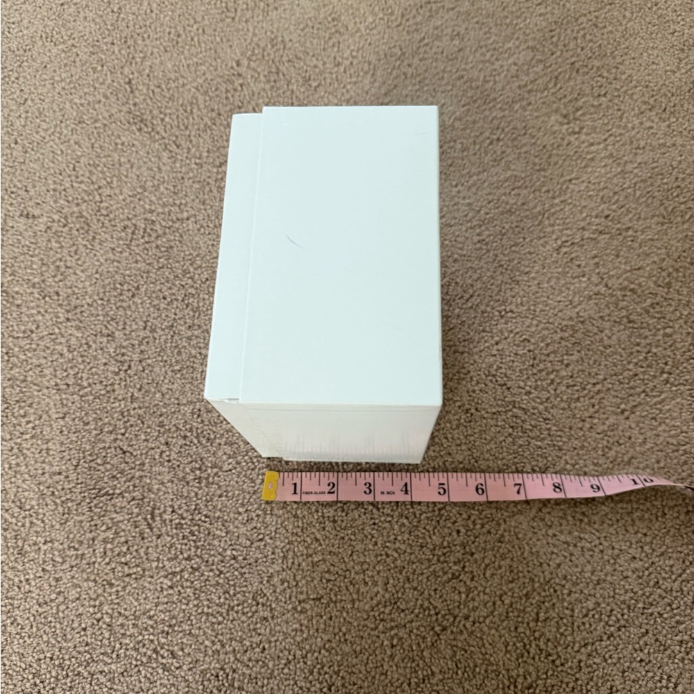 GV2 Women’s or Men’s Watch Box for Storage or Display. Empty. - Picture 4 of 15
